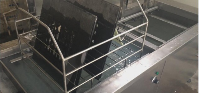 SMT焊接載具治具如何清洗，使用什么清洗劑比較合適？